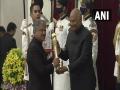 Mahindra Group Chairman Anand Mahindra receives Padma Bhushan Award 2020 - Hindi News | Mahindra Group Chairman Anand Mahindra receives Padma Bhushan Award 2020 | Latest national News at Lokmattimes.com