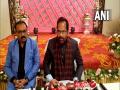 Political drama has begun: Naqvi over demands to withdraw CAA, abrogation of Article 370 after farm laws repealed - Hindi News | Political drama has begun: Naqvi over demands to withdraw CAA, abrogation of Article 370 after farm laws repealed | Latest politics News at Lokmattimes.com