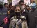 Mehbooba Mufti holds protest, demands judicial probe into J-K's Hyderpora encounter - Hindi News | Mehbooba Mufti holds protest, demands judicial probe into J-K's Hyderpora encounter | Latest politics News at Lokmattimes.com