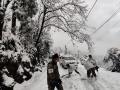 Sikkim: Army rescue over 300 tourists stranded in heavy snowfall - Hindi News | Sikkim: Army rescue over 300 tourists stranded in heavy snowfall | Latest national News at Lokmattimes.com
