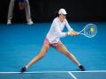 Adelaide International: Defending champ Swiatek battles past Azarenka to set up SF against Barty - Hindi News | Adelaide International: Defending champ Swiatek battles past Azarenka to set up SF against Barty | Latest tennis News at Lokmattimes.com