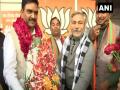 Ahead of UP Assembly polls, former IPS officer Asim Arun joins BJP in Lucknow - Hindi News | Ahead of UP Assembly polls, former IPS officer Asim Arun joins BJP in Lucknow | Latest politics News at Lokmattimes.com