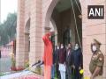 Republic Day: Uttar Pradesh CM Yogi Adityanath unfurls national flag in Lucknow - Hindi News | Republic Day: Uttar Pradesh CM Yogi Adityanath unfurls national flag in Lucknow | Latest national News at Lokmattimes.com