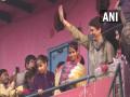Priyanka Gandhi begins door-to-door campaign in Noida from Kali Mata Mandir, expresses confidence in defeating BJP - Hindi News | Priyanka Gandhi begins door-to-door campaign in Noida from Kali Mata Mandir, expresses confidence in defeating BJP | Latest politics News at Lokmattimes.com