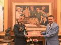 Oman Defence Ministry's Secretary-General calls on Army Chief General MM Naravane, discusses bilateral defence cooperation - Hindi News | Oman Defence Ministry's Secretary-General calls on Army Chief General MM Naravane, discusses bilateral defence cooperation | Latest international News at Lokmattimes.com