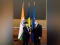 Scindia meets Romanian PM, thanks him for facilitating safe evacuation of Indian nationals from Ukraine - Hindi News | Scindia meets Romanian PM, thanks him for facilitating safe evacuation of Indian nationals from Ukraine | Latest international News at Lokmattimes.com