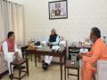 Dhami meets Khattar, discusses various political and social issues - Hindi News | Dhami meets Khattar, discusses various political and social issues | Latest politics News at Lokmattimes.com