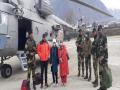 J-K: BSF airlifts three patients in need of immediate medical attention from snow-laden Kupwara village - Hindi News | J-K: BSF airlifts three patients in need of immediate medical attention from snow-laden Kupwara village | Latest national News at Lokmattimes.com
