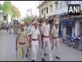 Rajasthan Police conducts flag march a day after stone-pelting on religious procession in Karauli - Hindi News | Rajasthan Police conducts flag march a day after stone-pelting on religious procession in Karauli | Latest national News at Lokmattimes.com