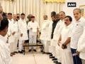 Contractor's death: Congress delegation meets K'taka Governor, demands Eshwarappa's arrest over 'abetment to suicide' - Hindi News | Contractor's death: Congress delegation meets K'taka Governor, demands Eshwarappa's arrest over 'abetment to suicide' | Latest politics News at Lokmattimes.com