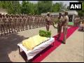 UP Police bids emotional goodbye to Vicon as sniffer dog laid to rest with state honours - Hindi News | UP Police bids emotional goodbye to Vicon as sniffer dog laid to rest with state honours | Latest national News at Lokmattimes.com