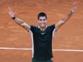 Madrid Open: Teenager Carlos Alcaraz becomes first player to beat Nadal and Djokovic at same clay-court event - Hindi News | Madrid Open: Teenager Carlos Alcaraz becomes first player to beat Nadal and Djokovic at same clay-court event | Latest tennis News at Lokmattimes.com