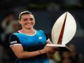 Ons Jabeur outlasts Jessica Pegula to clinch maiden WTA 1000 title at Madrid Open - Hindi News | Ons Jabeur outlasts Jessica Pegula to clinch maiden WTA 1000 title at Madrid Open | Latest tennis News at Lokmattimes.com