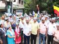 Bengaluru: AAP protests against 'poor' construction work at Vajpayee Stadium - Hindi News | Bengaluru: AAP protests against 'poor' construction work at Vajpayee Stadium | Latest politics News at Lokmattimes.com