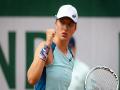 French Open: Iga Swiatek stroms into R3; Sabalenka eases past Brengle - Hindi News | French Open: Iga Swiatek stroms into R3; Sabalenka eases past Brengle | Latest tennis News at Lokmattimes.com
