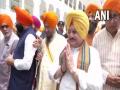 JP Nadda offers prayers at Patna Sahib Gurudwara - Hindi News | JP Nadda offers prayers at Patna Sahib Gurudwara | Latest national News at Lokmattimes.com