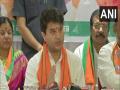 No compromise on passenger safety, says Jyotiraditya Scindia on repeated snags in aircraft - Hindi News | No compromise on passenger safety, says Jyotiraditya Scindia on repeated snags in aircraft | Latest business News at Lokmattimes.com