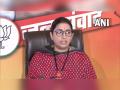 Rahul Gandhi who is politically unproductive should not dare to bring down productivity of Lok Sabha: Smriti Irani - Hindi News | Rahul Gandhi who is politically unproductive should not dare to bring down productivity of Lok Sabha: Smriti Irani | Latest national News at Lokmattimes.com