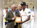 Sri Lanka Cricket felicitates Angelo Mathews as he becomes sixth Sri Lankan to play 100 Tests - Hindi News | Sri Lanka Cricket felicitates Angelo Mathews as he becomes sixth Sri Lankan to play 100 Tests | Latest cricket News at Lokmattimes.com