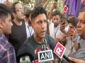 Mumbai: Farhan Akhtar takes part in CAA protest, says raising voice an 'absolute democratic right' - Hindi News | Mumbai: Farhan Akhtar takes part in CAA protest, says raising voice an 'absolute democratic right' | Latest entertainment News at Lokmattimes.com