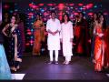 Sarees manufactured by Ajmera Fashion steal the show at Surat's biggest beauty pageant-2021 - Hindi News | Sarees manufactured by Ajmera Fashion steal the show at Surat's biggest beauty pageant-2021 | Latest business News at Lokmattimes.com