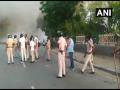 Fire at shelter home near Kashmiri Gate brought under control - Hindi News | Fire at shelter home near Kashmiri Gate brought under control | Latest national News at Lokmattimes.com