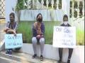 Family members of Goan seafarers protest in front of Goa CM's residence - Hindi News | Family members of Goan seafarers protest in front of Goa CM's residence | Latest national News at Lokmattimes.com