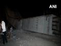 Part of under-construction flyover collapses in Gurugram, 2 injured - Hindi News | Part of under-construction flyover collapses in Gurugram, 2 injured | Latest national News at Lokmattimes.com