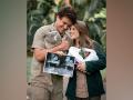 Bindi Irwin updates on her pregnancy: Baby 'is about size of a hummingbird' - Hindi News | Bindi Irwin updates on her pregnancy: Baby 'is about size of a hummingbird' | Latest entertainment News at Lokmattimes.com
