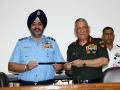 IAF Chief hands over baton of Chairman of COSC to General Bipin Rawat - Hindi News | IAF Chief hands over baton of Chairman of COSC to General Bipin Rawat | Latest national News at Lokmattimes.com