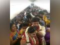 Tamil Nadu couple gets hitched on rented flight, big fat mid-air wedding flouts Covid-19 rules - Hindi News | Tamil Nadu couple gets hitched on rented flight, big fat mid-air wedding flouts Covid-19 rules | Latest national News at Lokmattimes.com