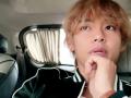 BTS' V says 'namaste' on live video while traveling from airport - Hindi News | BTS' V says 'namaste' on live video while traveling from airport | Latest international News at Lokmattimes.com