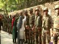 Women celebrate 'Bhai Dooj' with Indian army soldiers in J-K's Poonch - Hindi News | Women celebrate 'Bhai Dooj' with Indian army soldiers in J-K's Poonch | Latest national News at Lokmattimes.com