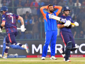 T20 WC: Varun's devastating spell was the game-breaker, says Namibia skipper Erasmus - Hindi News | T20 WC: Varun's devastating spell was the game-breaker, says Namibia skipper Erasmus | Latest other-sports News at Lokmattimes.com