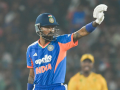 1st T20I: Hardik Pandya’s unbeaten 59 powers India to 175 - Hindi News | 1st T20I: Hardik Pandya’s unbeaten 59 powers India to 175 | Latest other-sports News at Lokmattimes.com