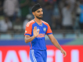 Arshdeep Singh and Tilak Varma recreate viral ‘Final match, what’s happening?’ moment after Asia Cup win - Hindi News | Arshdeep Singh and Tilak Varma recreate viral ‘Final match, what’s happening?’ moment after Asia Cup win | Latest other-sports News at Lokmattimes.com