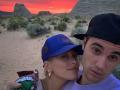 Justin Bieber enjoys beach date with wife Hailey - Hindi News | Justin Bieber enjoys beach date with wife Hailey | Latest entertainment News at Lokmattimes.com