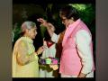 Amitabh Bachchan shares endearing picture with wife Jaya Bachchan on Holi - Hindi News | Amitabh Bachchan shares endearing picture with wife Jaya Bachchan on Holi | Latest maharashtra News at Lokmattimes.com
