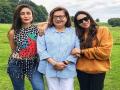 Karisma Kapoor misses spending mother Babita Kapoor's birthday with her - Hindi News | Karisma Kapoor misses spending mother Babita Kapoor's birthday with her | Latest entertainment News at Lokmattimes.com