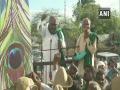 K'taka: Farmers hold protest during Kumaraswamy's 'Janatha Darshan' program - Hindi News | K'taka: Farmers hold protest during Kumaraswamy's 'Janatha Darshan' program | Latest national News at Lokmattimes.com