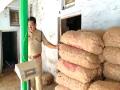 Illegal onion stock found from shop's godown in Andhra's Krishna - Hindi News | Illegal onion stock found from shop's godown in Andhra's Krishna | Latest national News at Lokmattimes.com