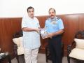 Air Chief calls on Union Minister Nitin Gadkari - Hindi News | Air Chief calls on Union Minister Nitin Gadkari | Latest national News at Lokmattimes.com