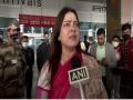 Meenakshi Lekhi welcomes 219 students studying in Ukraine at Delhi airport - Hindi News | Meenakshi Lekhi welcomes 219 students studying in Ukraine at Delhi airport | Latest national News at Lokmattimes.com