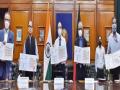 Foreign Secy releases commemorative stamps to mark 70th anniversary of India-Germany ties - Hindi News | Foreign Secy releases commemorative stamps to mark 70th anniversary of India-Germany ties | Latest international News at Lokmattimes.com