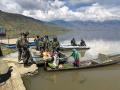 Combating COVID-19: Navy's MARCOS commandos reaches out to fishermen at Wular Lake - Hindi News | Combating COVID-19: Navy's MARCOS commandos reaches out to fishermen at Wular Lake | Latest national News at Lokmattimes.com
