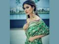 Mouni Roy wishes a Scrumptious Durgopujo with India Gate Super - Hindi News | Mouni Roy wishes a Scrumptious Durgopujo with India Gate Super | Latest business News at Lokmattimes.com