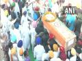 Naib Subedar Jaswinder Singh who was killed in Poonch encounter cremated with state honours at native village in Punjab - Hindi News | Naib Subedar Jaswinder Singh who was killed in Poonch encounter cremated with state honours at native village in Punjab | Latest national News at Lokmattimes.com