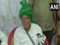 OP Chautala visits Ghazipur border protest site, demands withdrawal of Central farm laws - Hindi News | OP Chautala visits Ghazipur border protest site, demands withdrawal of Central farm laws | Latest politics News at Lokmattimes.com