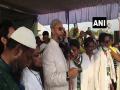 PM Modi, Mamata are two sides of same coin, says Owaisi - Hindi News | PM Modi, Mamata are two sides of same coin, says Owaisi | Latest politics News at Lokmattimes.com