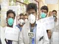 Hyderabad: Junior doctors of Osmania Hospital protest over lack of medical facilities - Hindi News | Hyderabad: Junior doctors of Osmania Hospital protest over lack of medical facilities | Latest national News at Lokmattimes.com